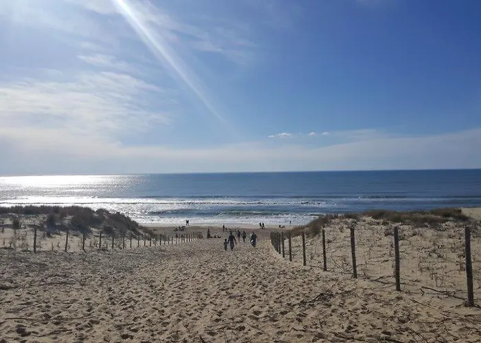 אתר קמפינג Domaine Les Abberts 3*