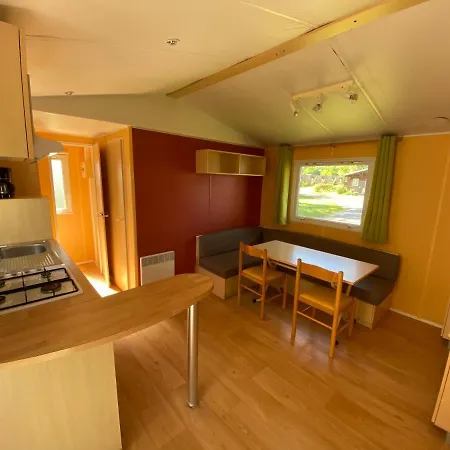 Κάμπινγκ Domaine Les Abberts 3*