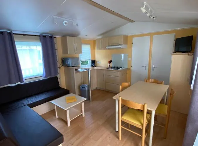 Campingplatz Domaine Les Abberts Ares